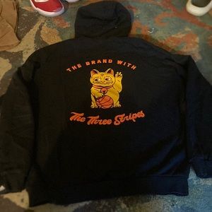 Adidas Brand with Three Stripes Cat Hoodie. SIZE MENS US MEDIUM